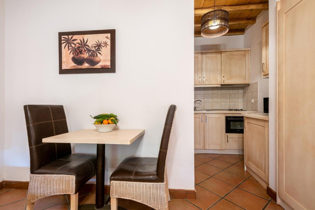 The Varos Residences Hotel Extérieur photo