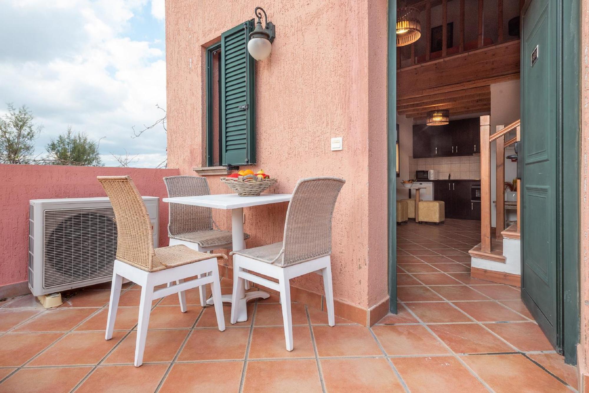 The Varos Residences Hotel Extérieur photo