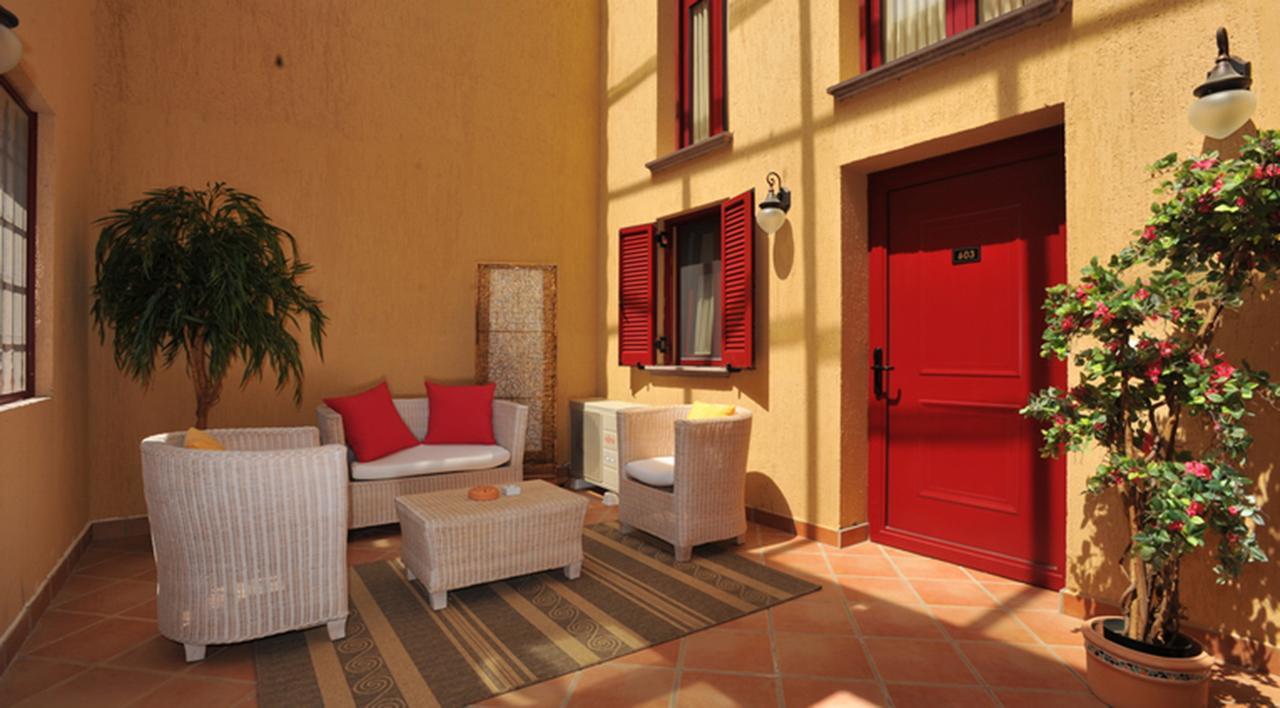 The Varos Residences Hotel Extérieur photo